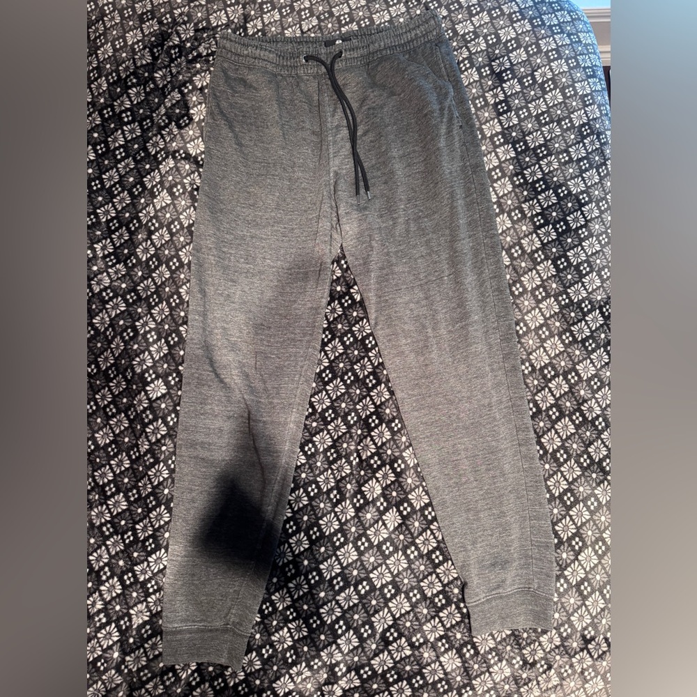 H&M Gray Sweatpants Relaxed Fit Joggers